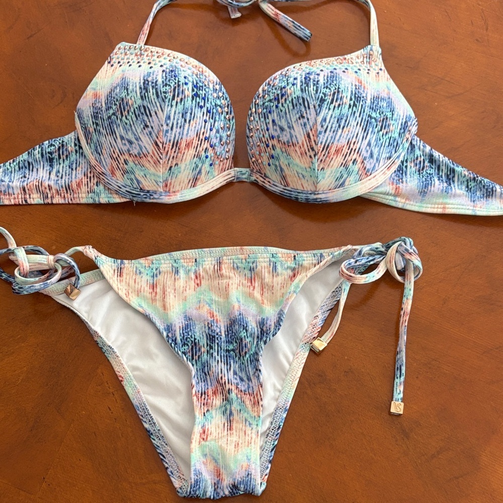 Extremely rare Victoria secret embellished push up bikini